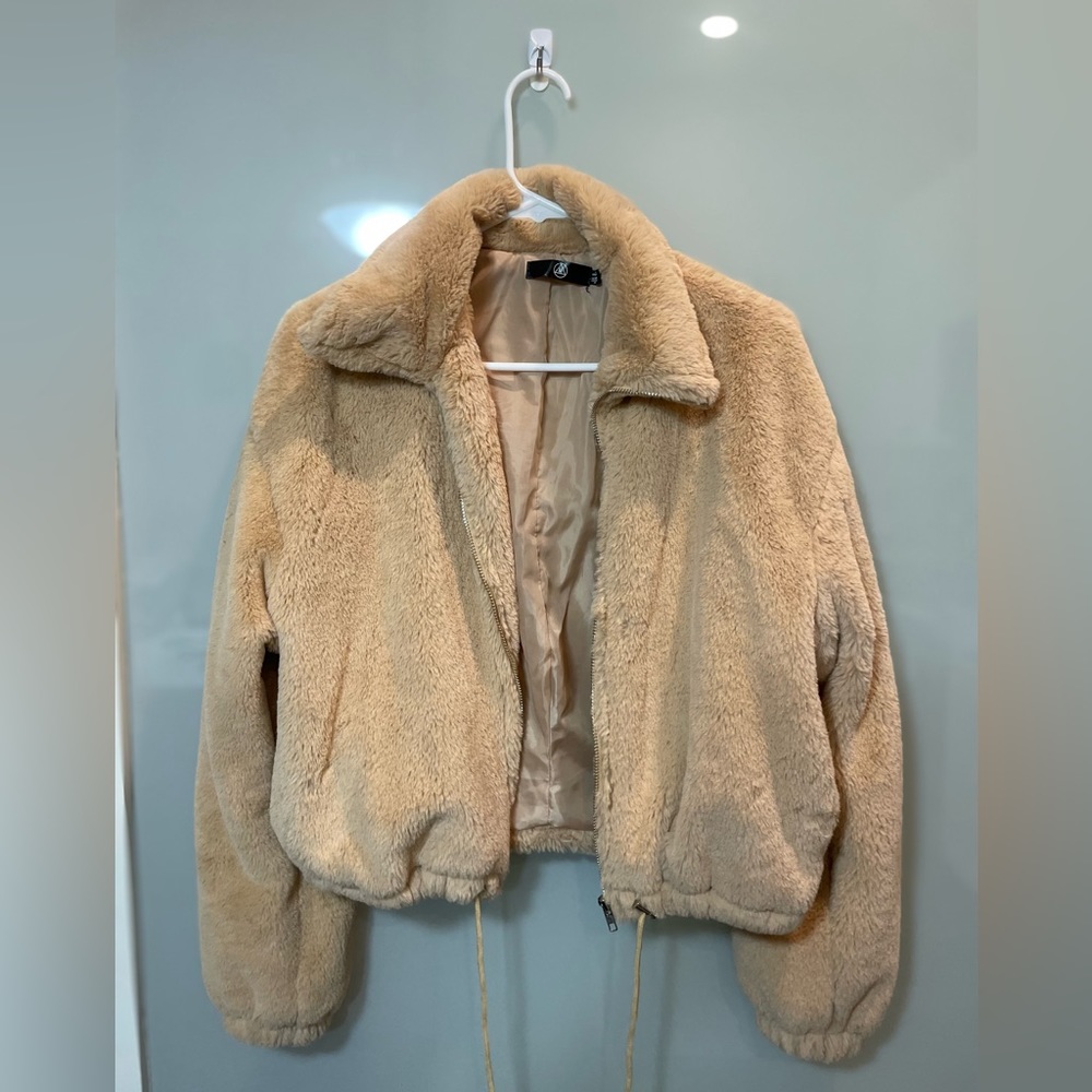 Missguided Women’s faux fur jacket